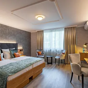 **** Hotel Westend An Der Messe Germany